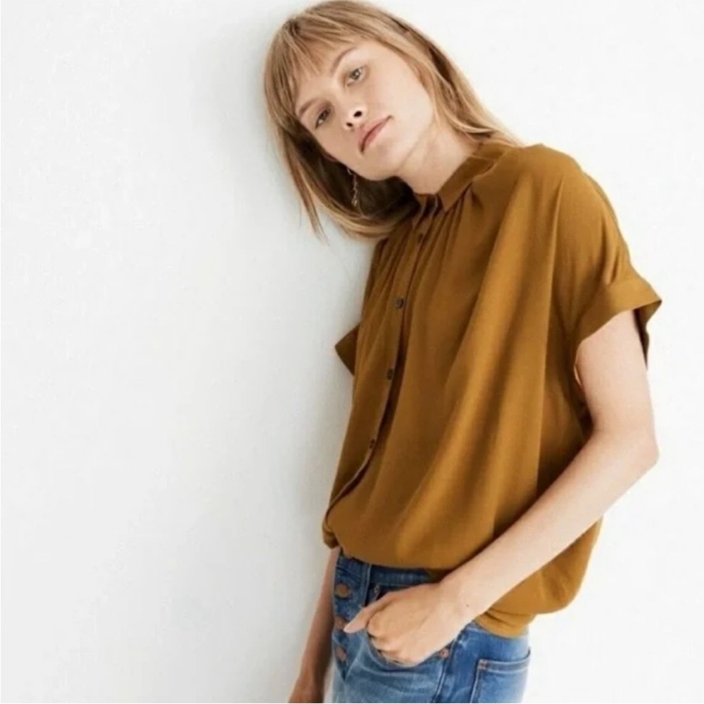 Madewell Mustard Button-Down Short Sleeve Shirt